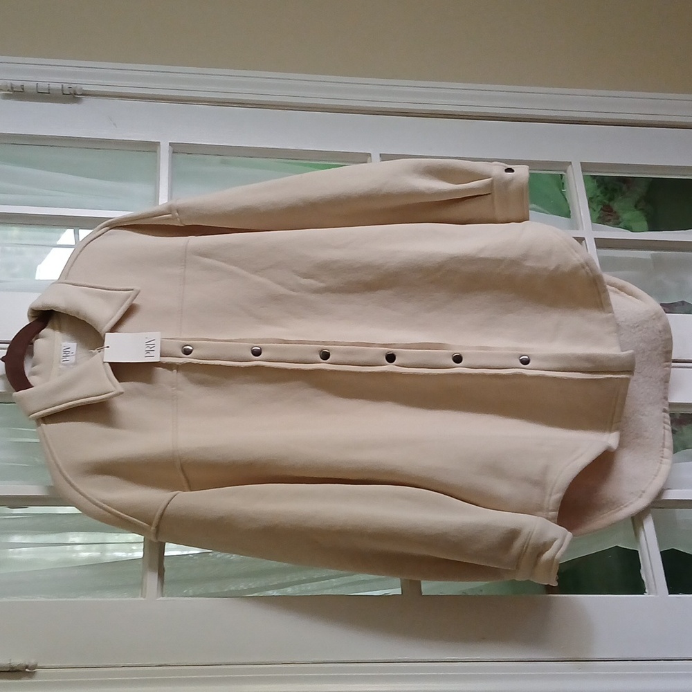 Priv Canada Cabincore Lux sweatshirt jacket Size M Cream NWT